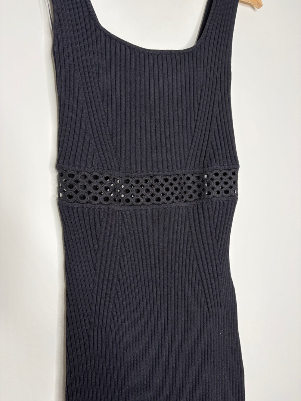 House of Harlow 1960 Black Ribbed Midi Dress with Waist Panel - Picture 7 of 8